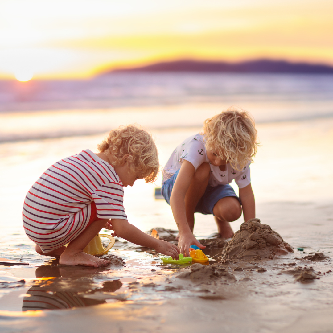 The Best Beach Vacation Destinations for Ensuring Your Kids Stay Safe, Have Funāand Keep Off Their Screens