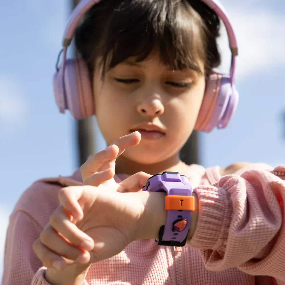 Kids Smartwatch vs AirTag vs Phone vs Flip Phone: Which Is Best? (2026)